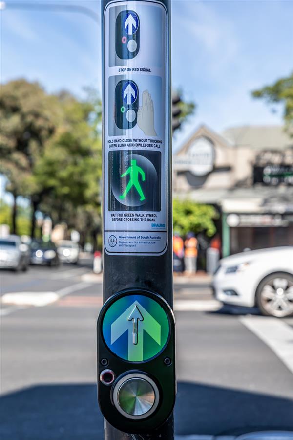 BRAUMS Touch-Less Pedestrian Push Button with public awareness infographic, installed in Norwood, SA BRAUMS Touch-Less Pedestrian Push Button with public awareness infographic, installed in Norwood, SA